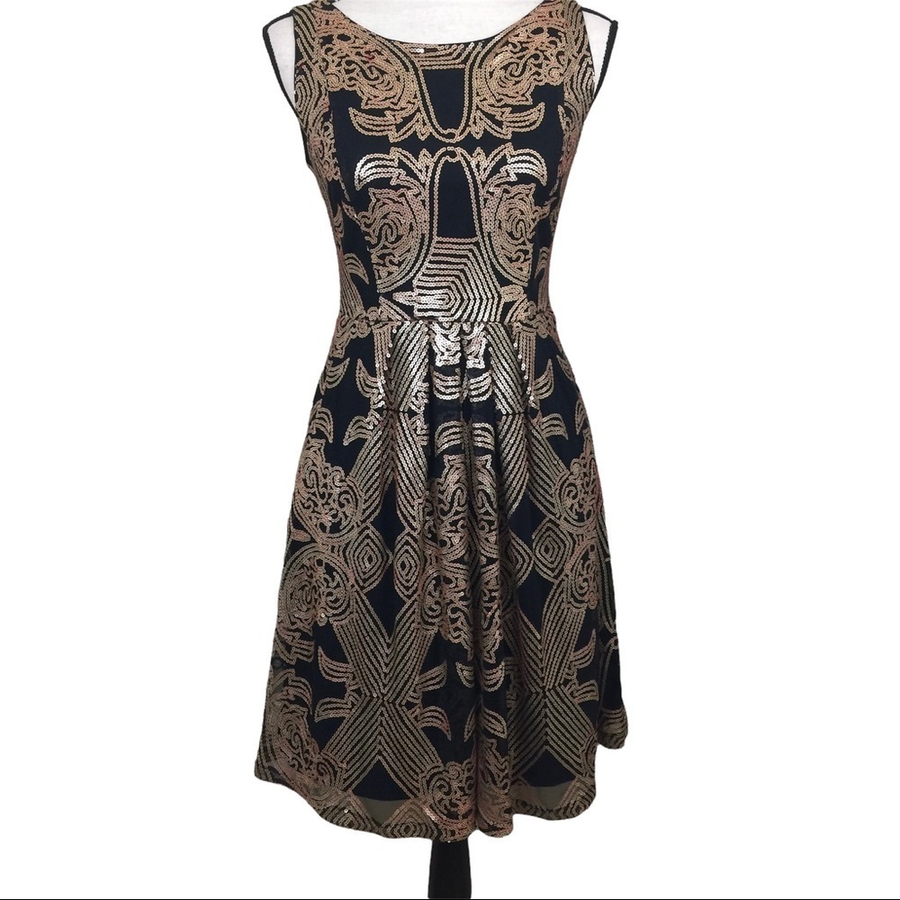 Eva Mendes NY co. Dress .Glitzy. Gold/Black. Sz O